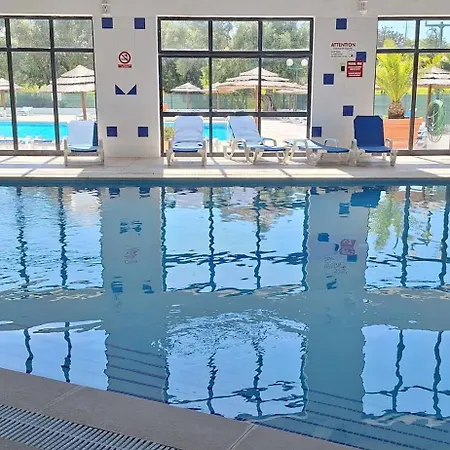Endless Summer-with Pool 알부페이라
